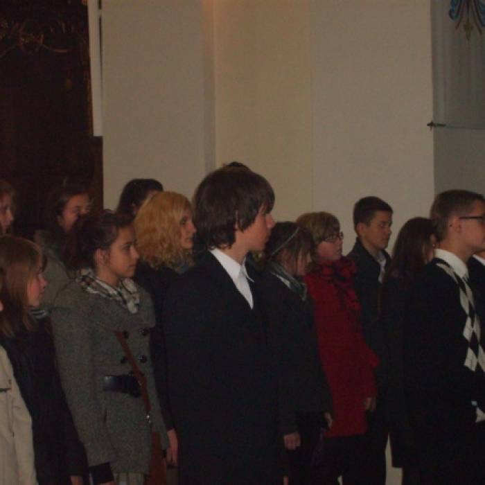 Młodzież z Koła Misyjnego z gimnazjum im. bł. Jana Pawła II z Daleszyc